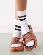 Crocs NBA Echo Slide - Image 2